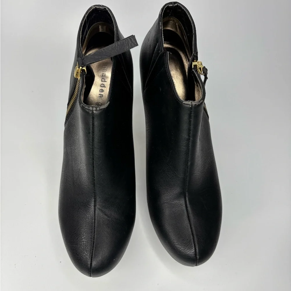 SH2 Madden Girl Elegant Black‎ Ankle Boots Gold Zipper Stilleto 8 Classic Preppy